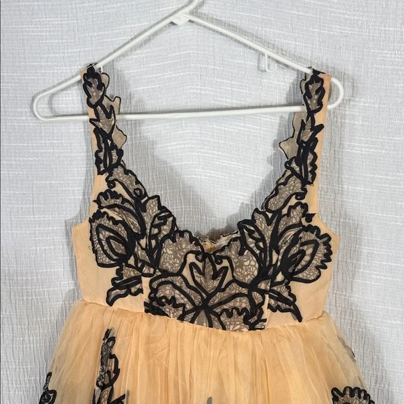 Maeve Nude Tulle Mini Dress with Black Floral Appliqué - Picture 6 of 10